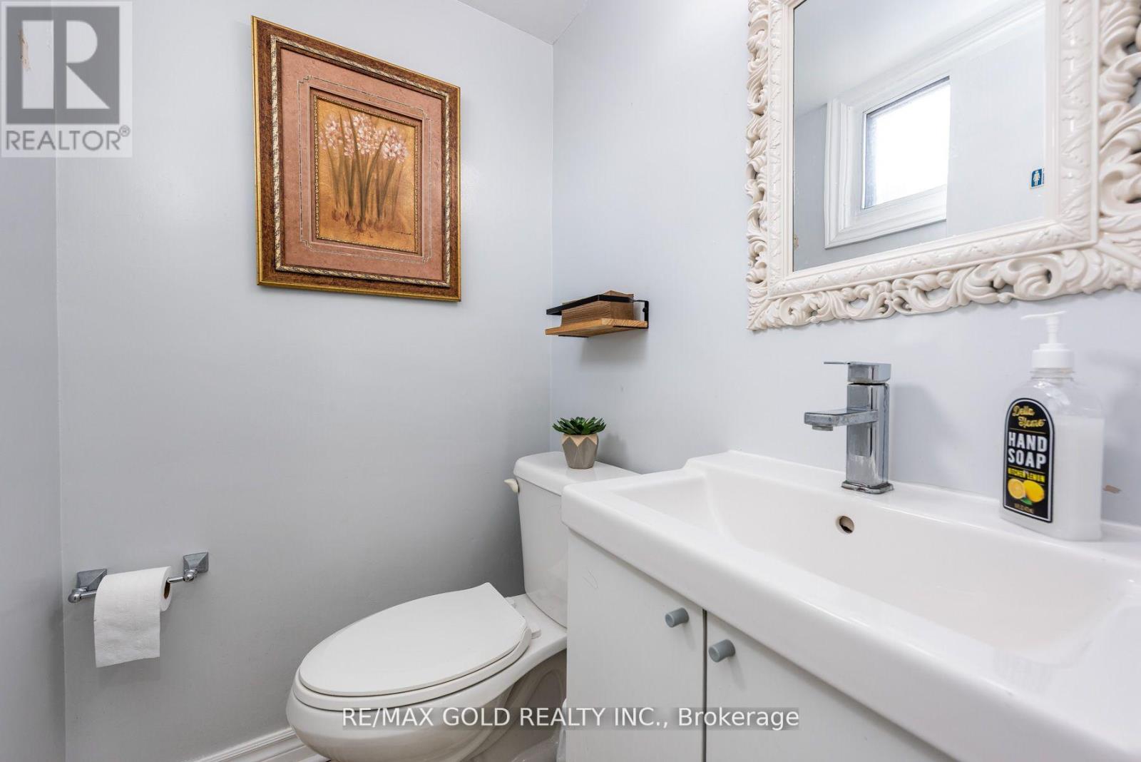 7258 Vernor Drive, Mississauga, Ontario  L4T 2P4 - Photo 23 - W12933084