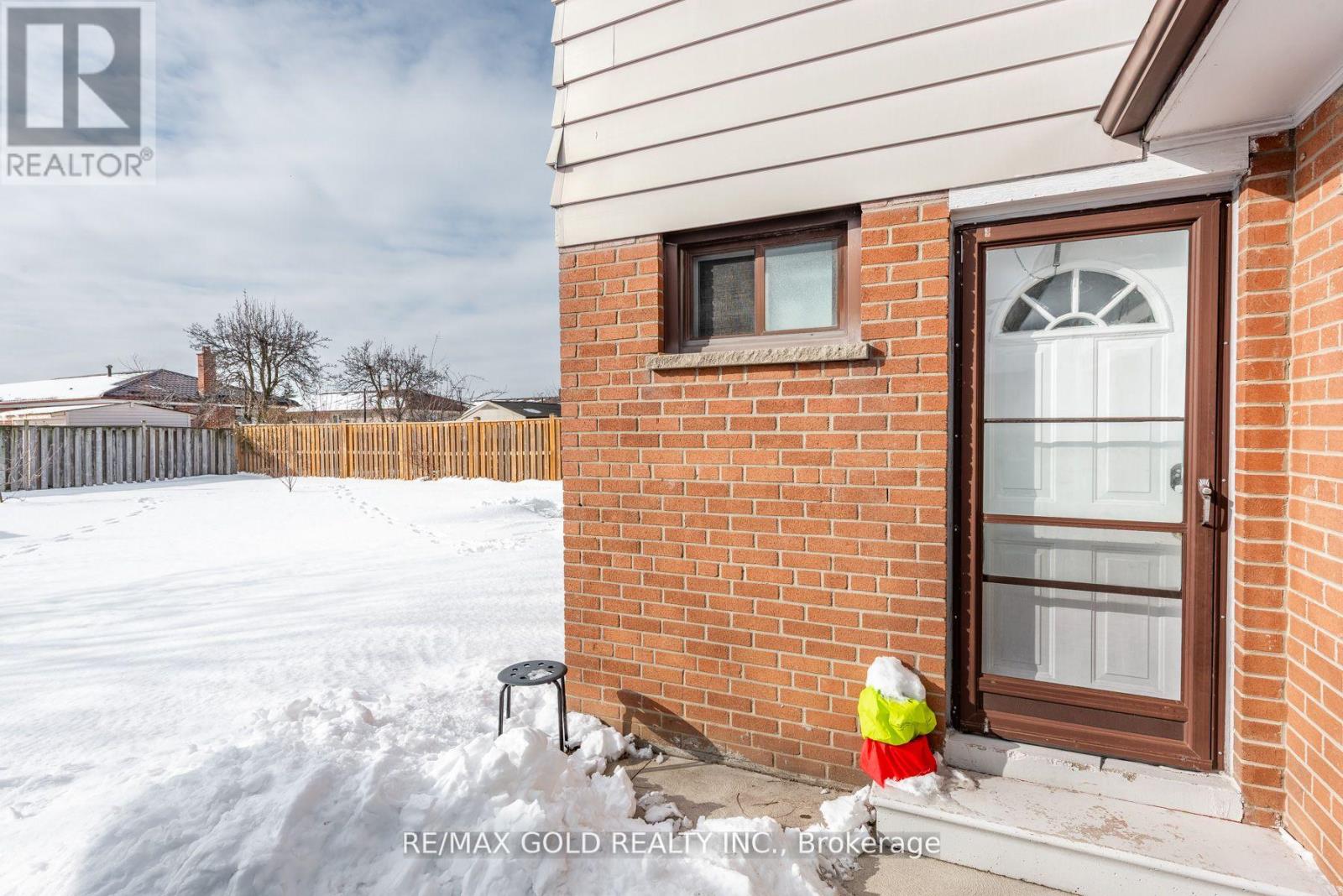 7258 Vernor Drive, Mississauga, Ontario  L4T 2P4 - Photo 37 - W12933084