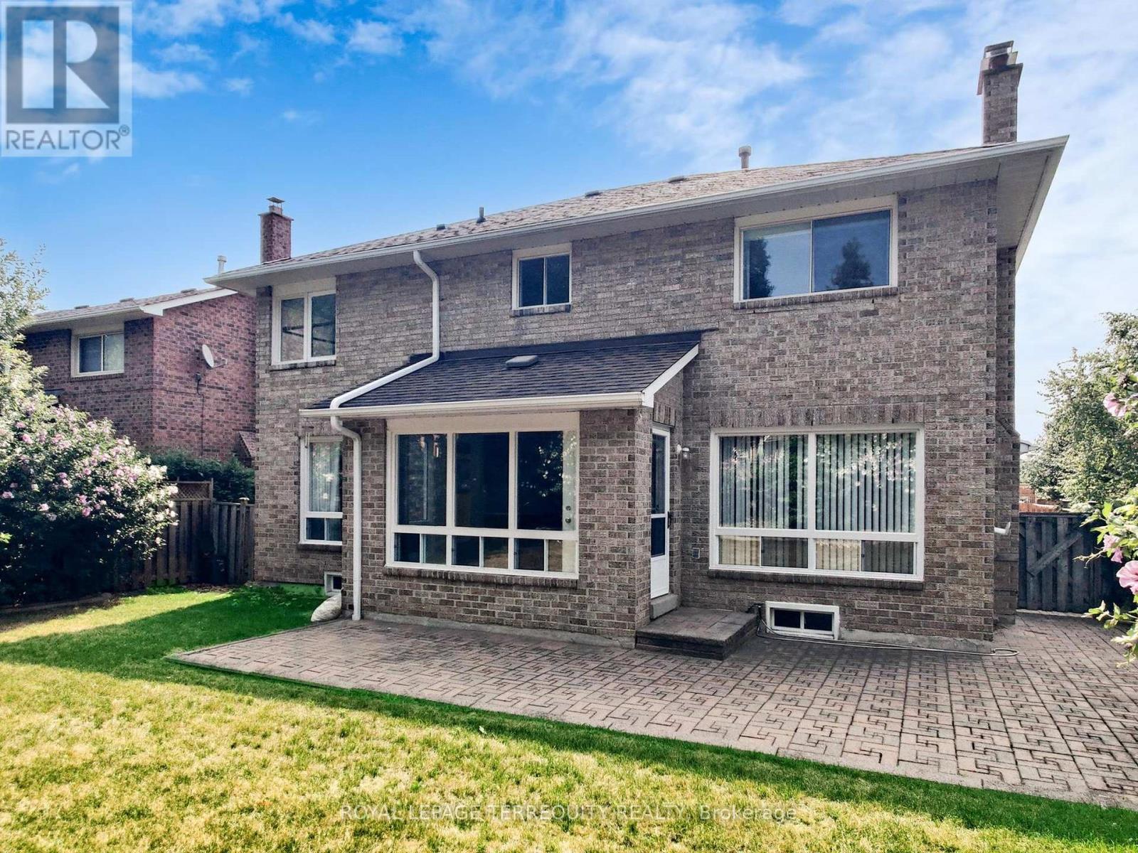 4 Mowat Court, Brampton, Ontario  L6Z 3E6 - Photo 23 - W12933100