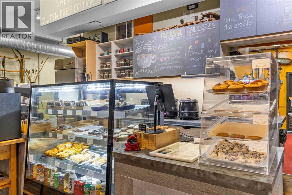 2, 718 10th Street, Canmore, Alberta  T1W 2A6 - Photo 7 - A2274973