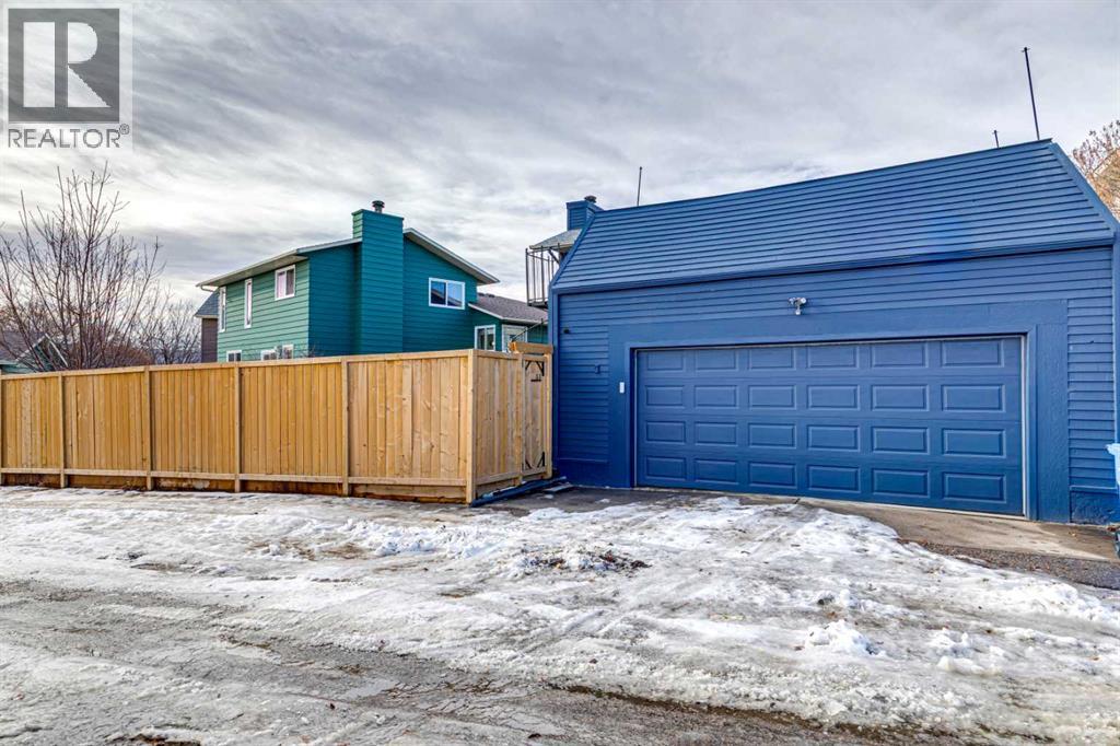 44 Shawcliffe Bay Sw, Calgary, Alberta  T2Y 1H1 - Photo 42 - A2293815