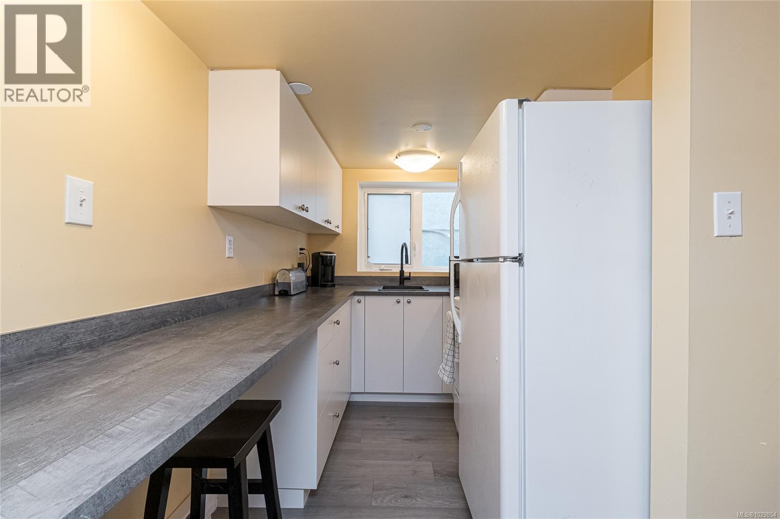 354 Berwick St, Victoria, British Columbia  V8V 1C7 - Photo 28 - 1029854