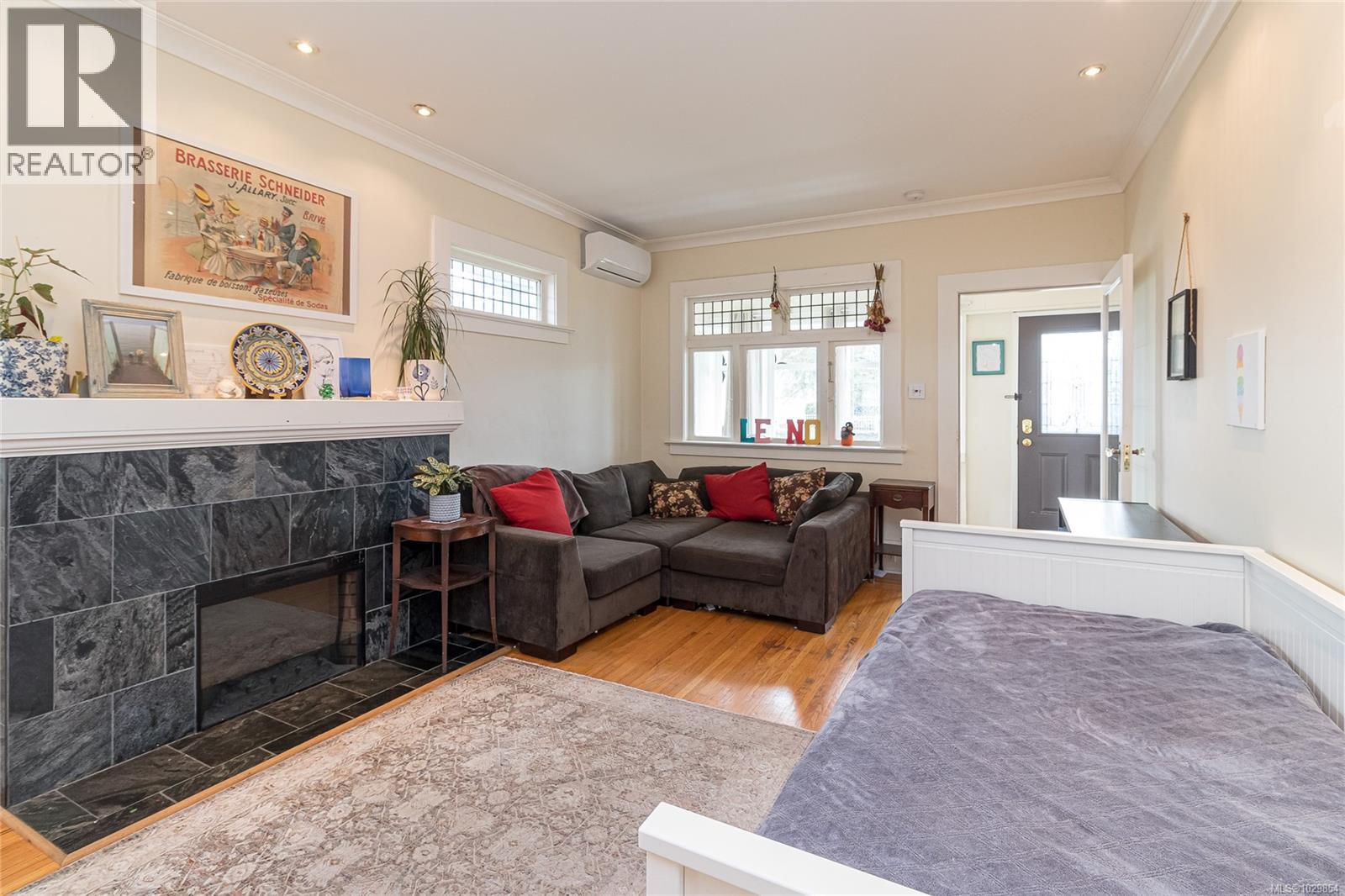 354 Berwick St, Victoria, British Columbia  V8V 1C7 - Photo 6 - 1029854