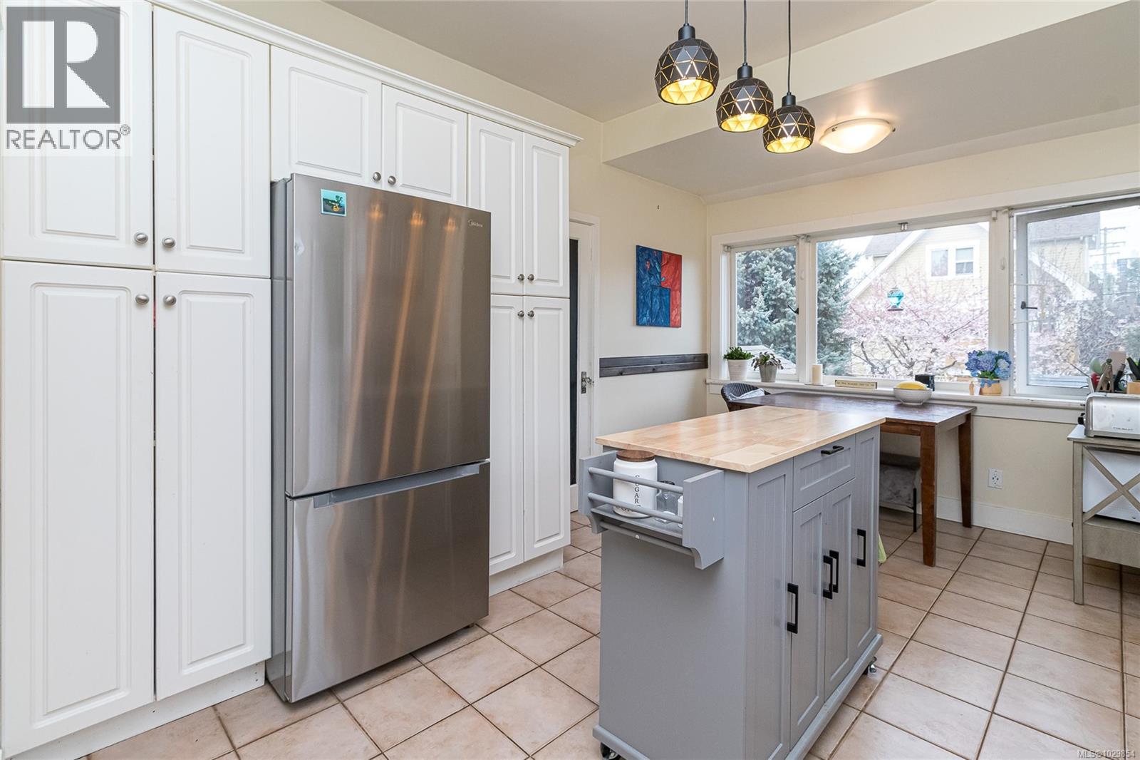 354 Berwick St, Victoria, British Columbia  V8V 1C7 - Photo 14 - 1029854