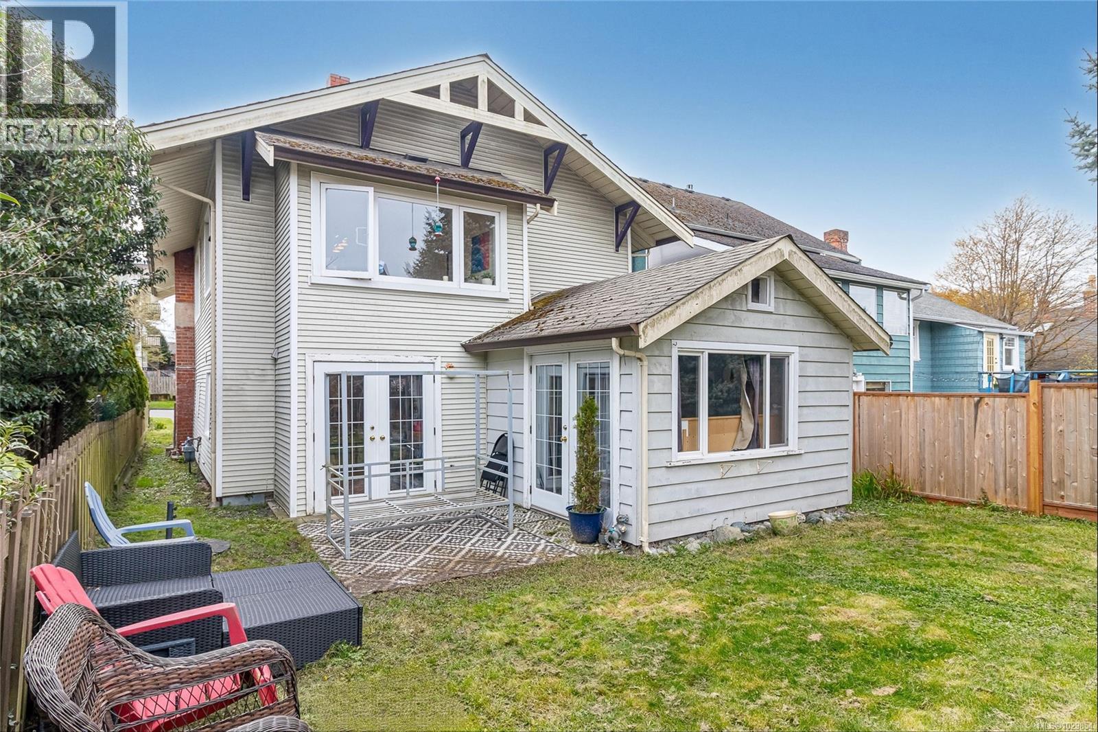 354 Berwick St, Victoria, British Columbia  V8V 1C7 - Photo 33 - 1029854