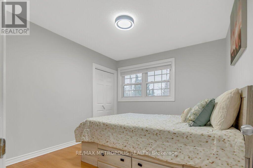 100 Warren Road, Kitchener, Ontario  N2M 4T4 - Photo 14 - X12933090