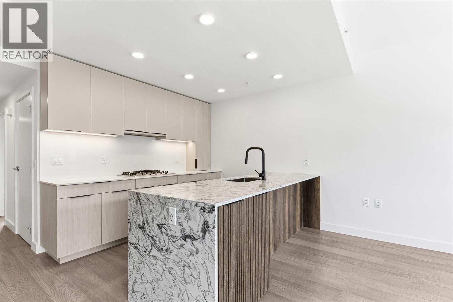 303 3590 W 39th Avenue, Vancouver, British Columbia  V6N 3A5 - Photo 3 - R3103613