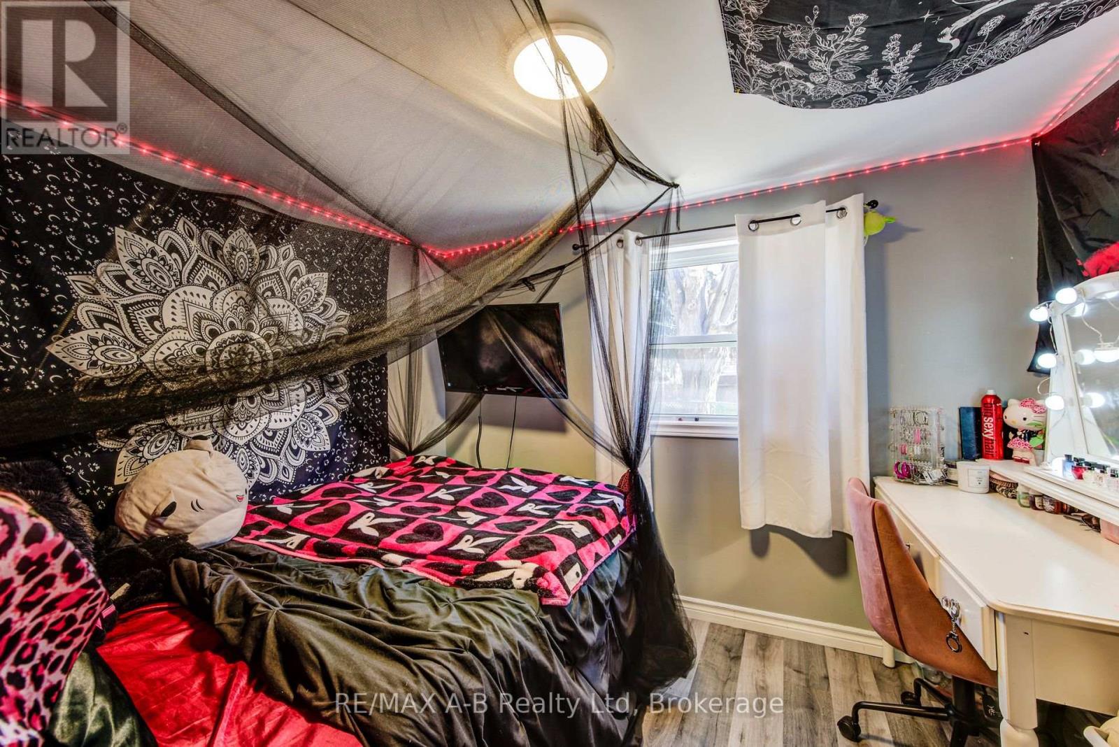 587 Ingersoll Avenue, Woodstock, Ontario  N4S 4Y4 - Photo 29 - X12933154