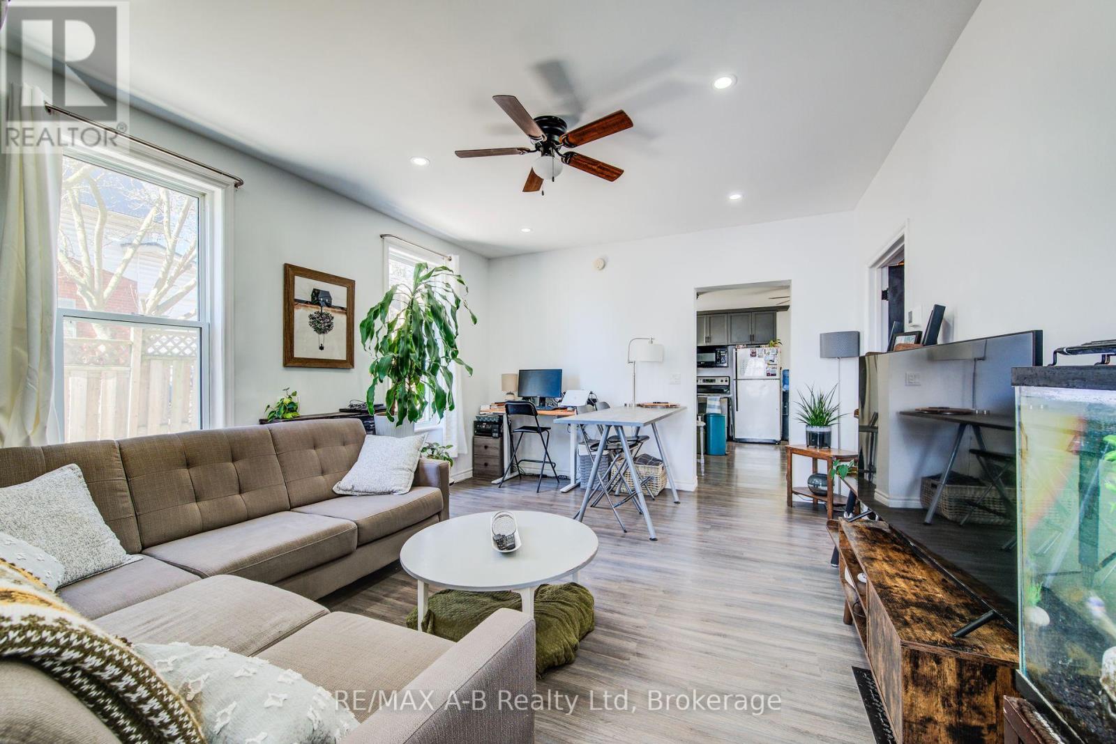 587 Ingersoll Avenue, Woodstock, Ontario  N4S 4Y4 - Photo 34 - X12933154