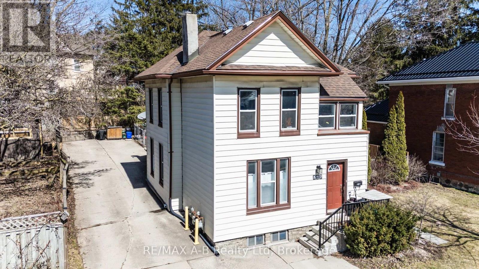 587 Ingersoll Avenue, Woodstock, Ontario  N4S 4Y4 - Photo 46 - X12933154