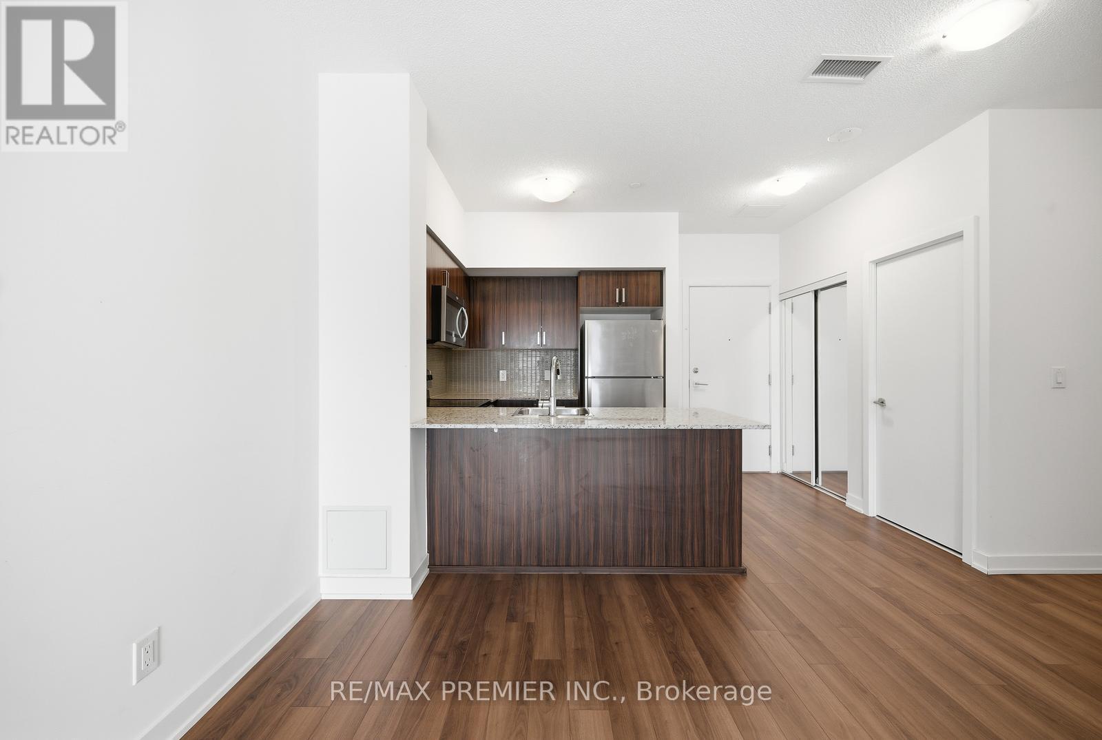 617 - 1603 Eglinton Avenue, Toronto, Ontario  M6E 0A1 - Photo 10 - C12933158