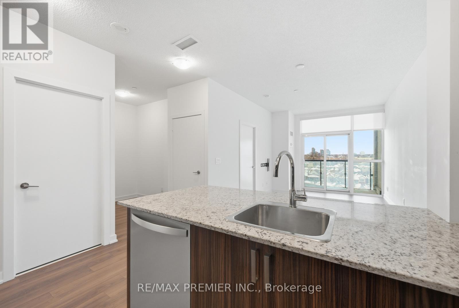 617 - 1603 Eglinton Avenue, Toronto, Ontario  M6E 0A1 - Photo 12 - C12933158