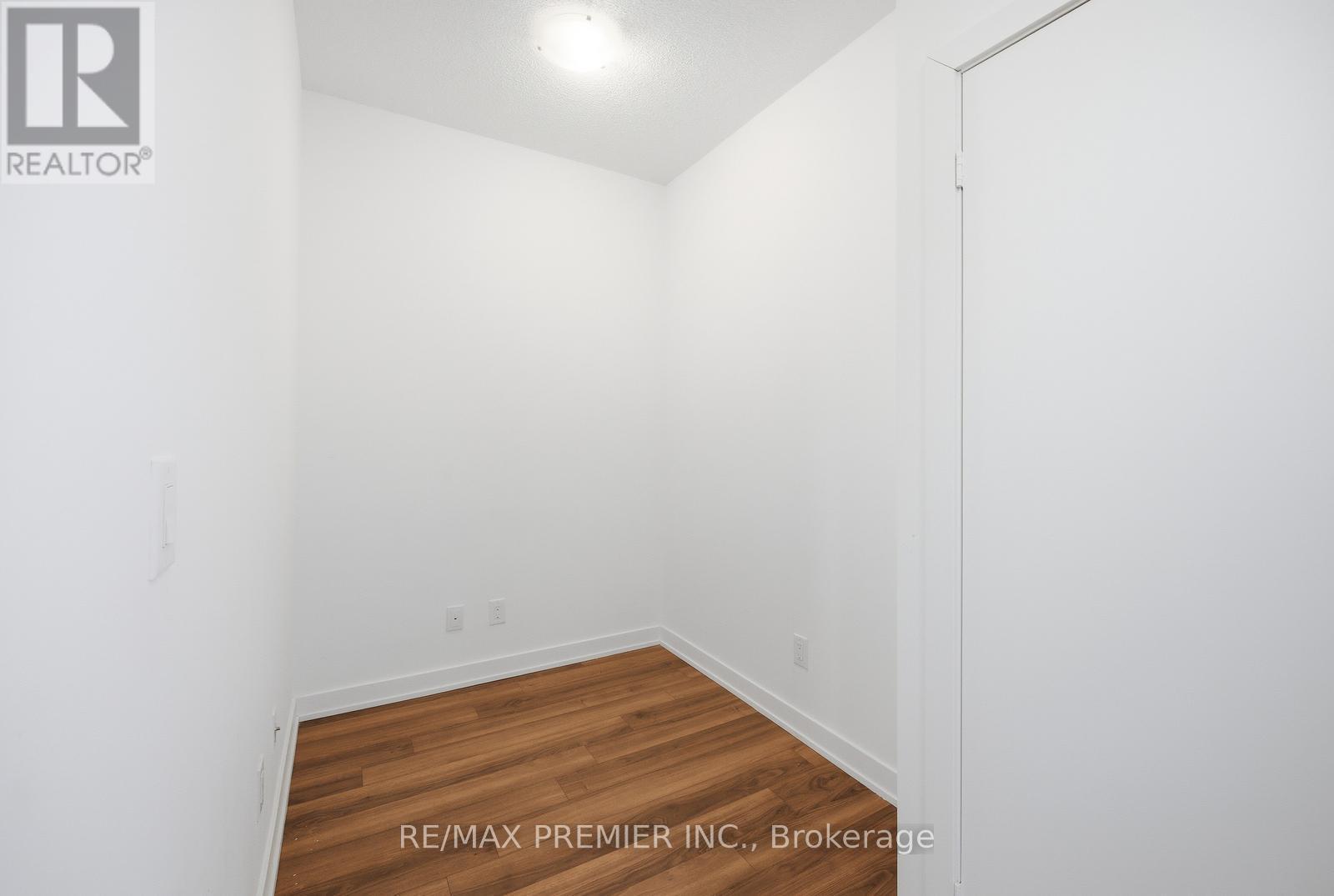 617 - 1603 Eglinton Avenue, Toronto, Ontario  M6E 0A1 - Photo 14 - C12933158