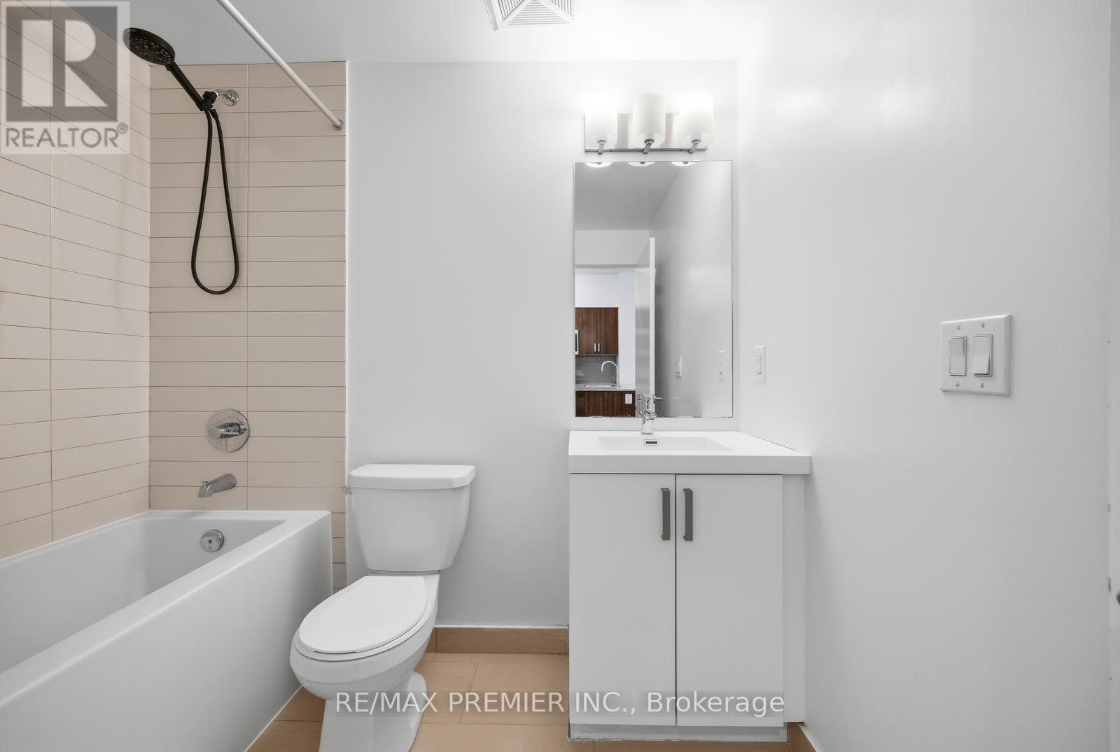 617 - 1603 Eglinton Avenue, Toronto, Ontario  M6E 0A1 - Photo 27 - C12933158