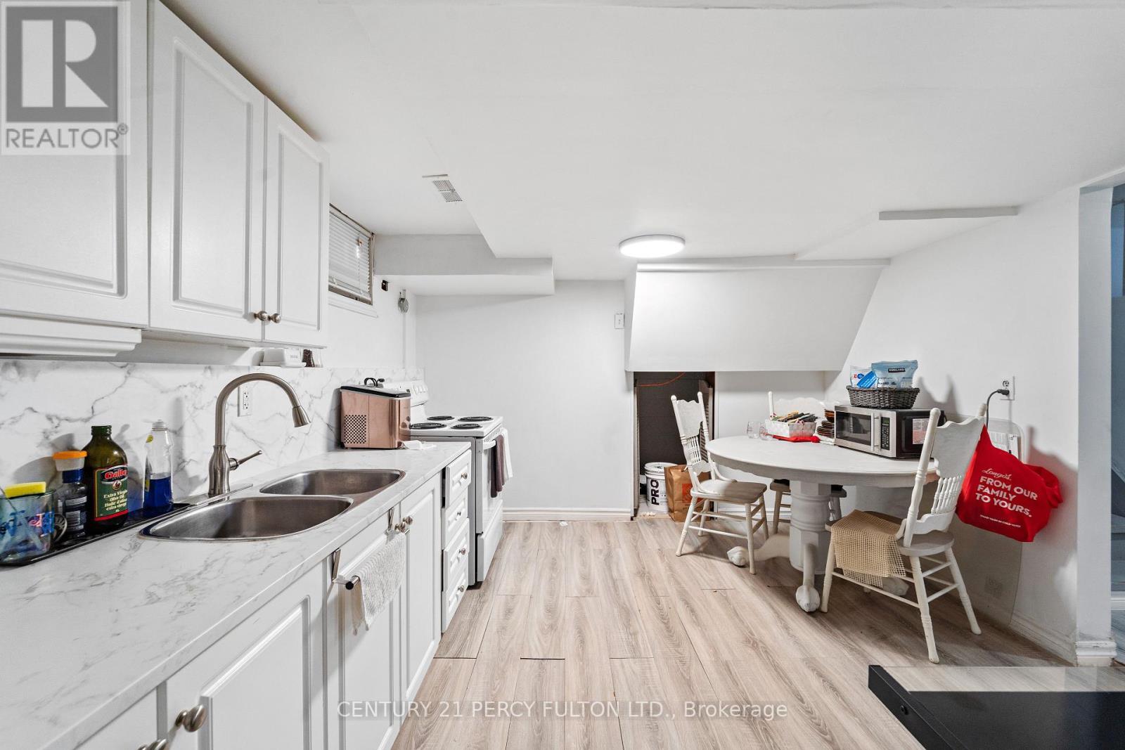 376 Fairlawn Street, Oshawa, Ontario  L1J 4R3 - Photo 11 - E12933156