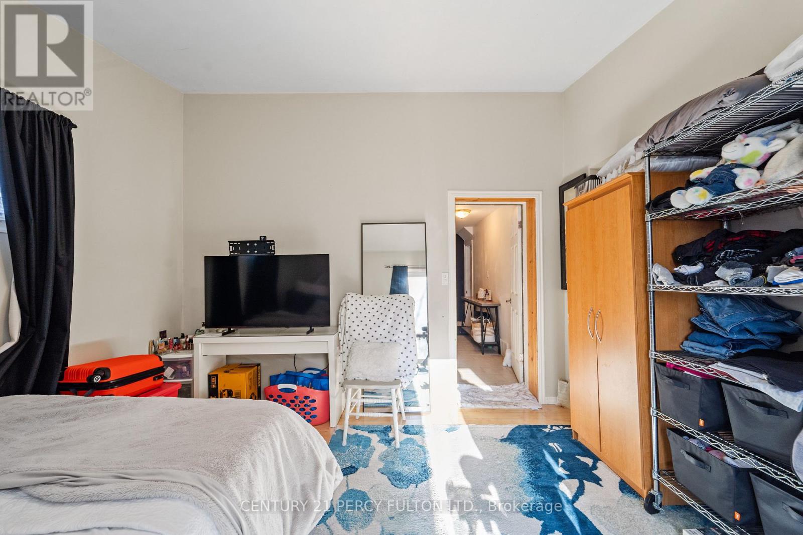 376 Fairlawn Street, Oshawa, Ontario  L1J 4R3 - Photo 3 - E12933156