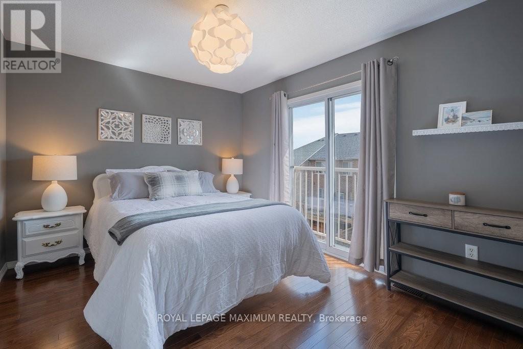 29 Barr Crescent, Aurora, Ontario  L4G 0C1 - Photo 17 - N12872500