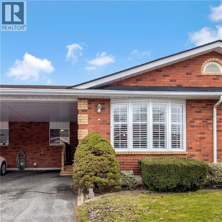 20 COURTLAND Drive Unit# 14, Brantford, Ontario