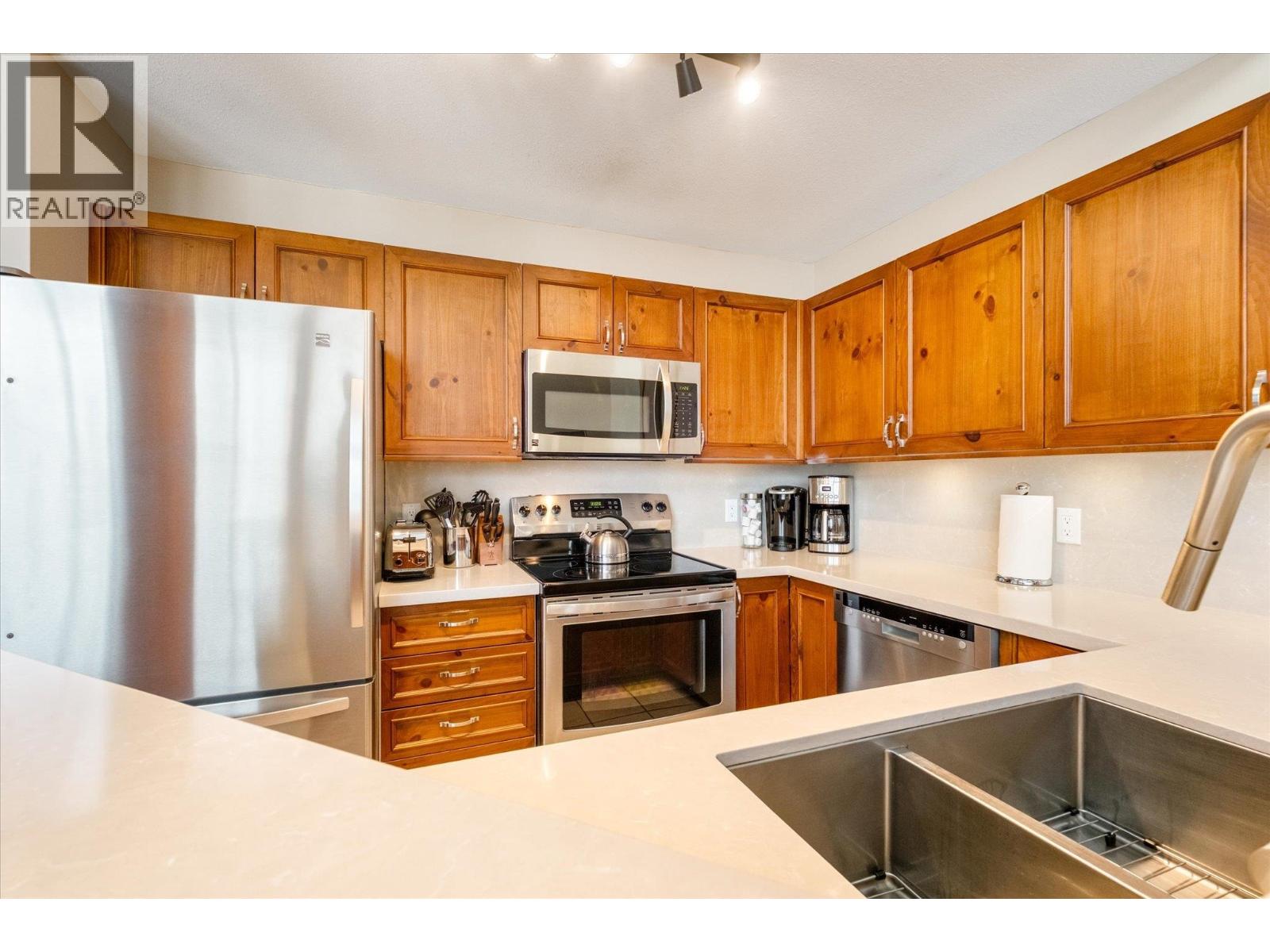 13 4644 Blackcomb Way, Whistler, British Columbia  V8E 0H2 - Photo 9 - R3095744