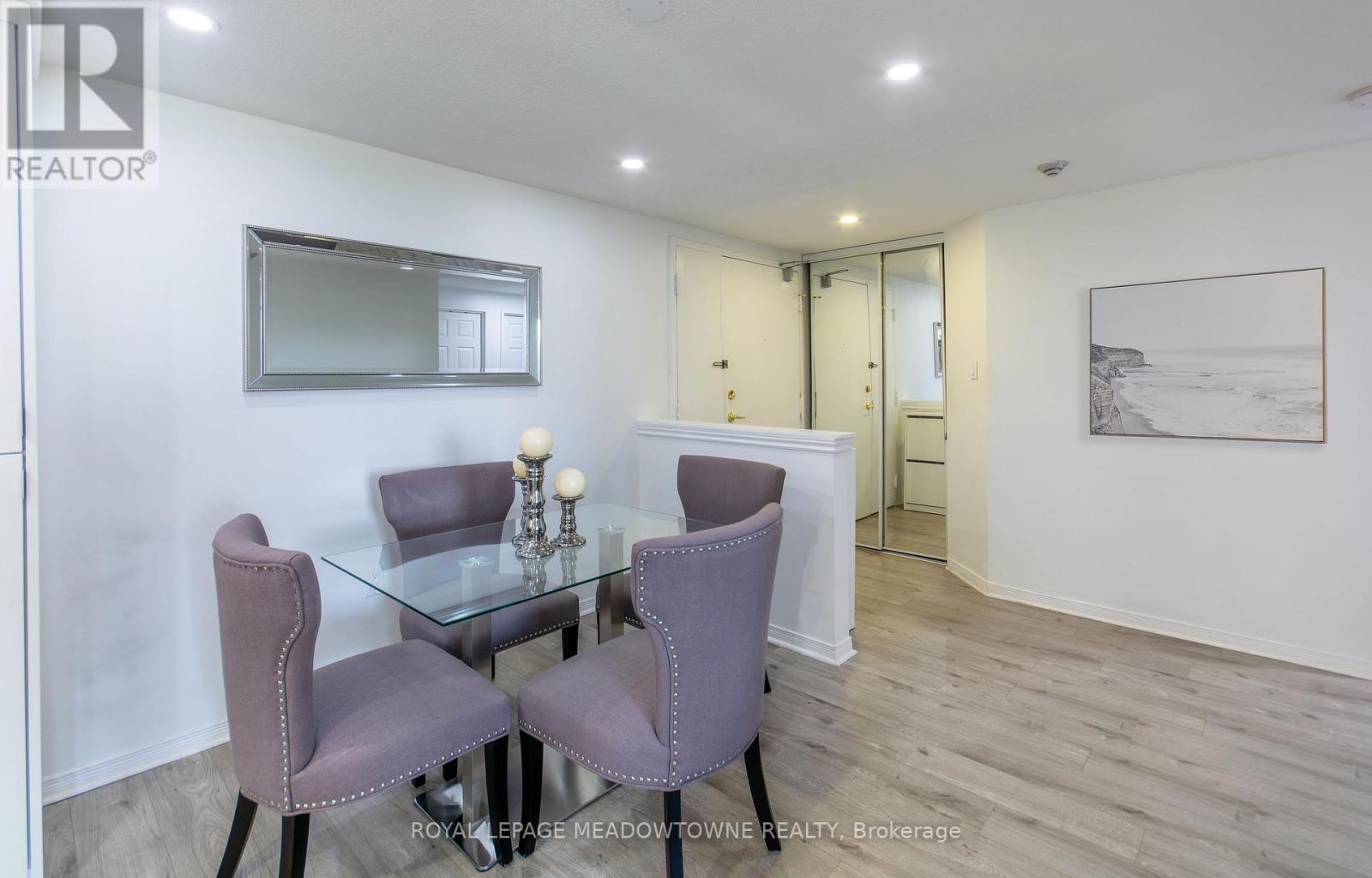 701 - 6720 Glen Erin Drive, Mississauga, Ontario  L5N 3K8 - Photo 10 - W12933130