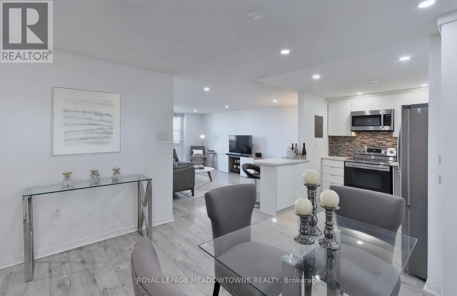 701 - 6720 Glen Erin Drive, Mississauga, Ontario  L5N 3K8 - Photo 11 - W12933130