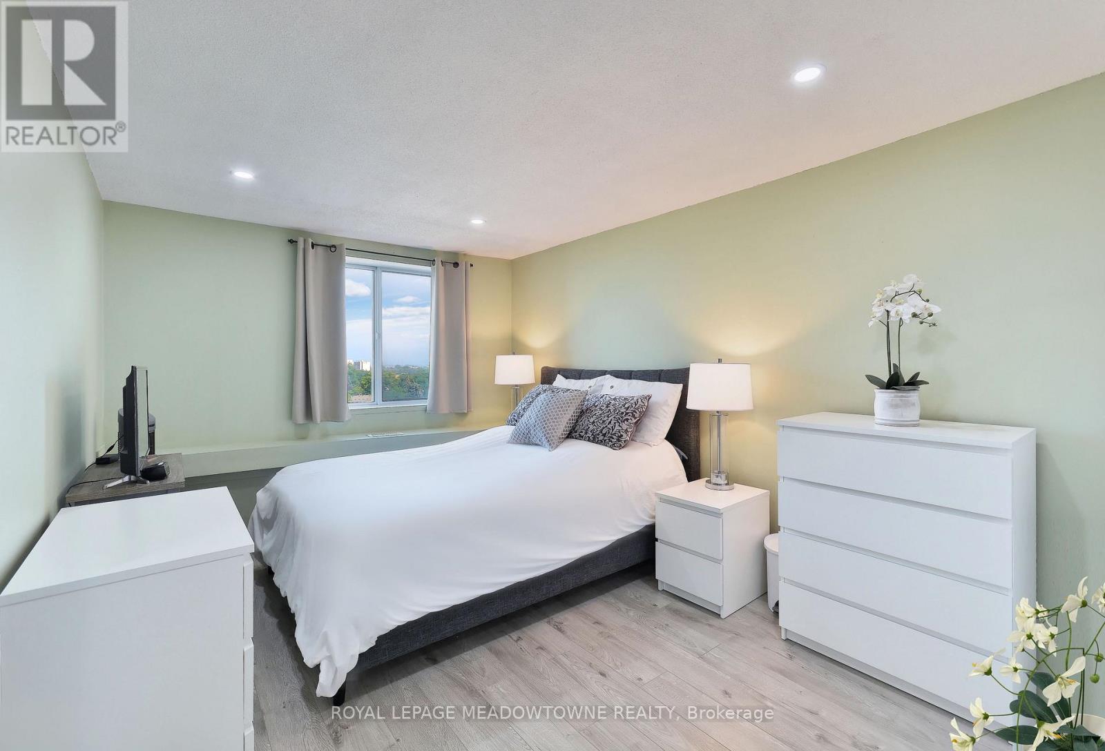 701 - 6720 Glen Erin Drive, Mississauga, Ontario  L5N 3K8 - Photo 14 - W12933130