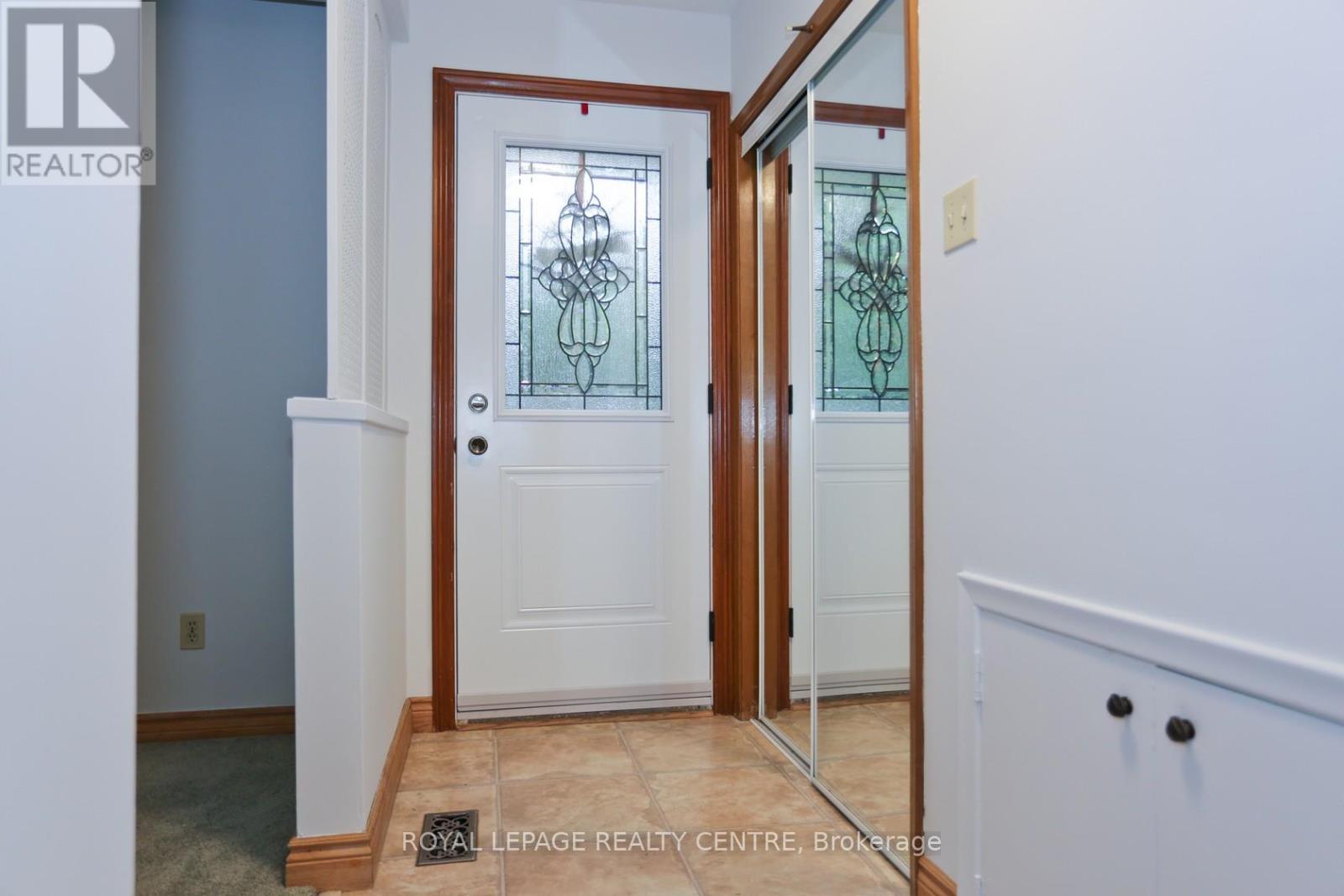 2341 Genevieve Drive, Mississauga, Ontario  L5A 2M2 - Photo 8 - W12933140