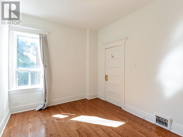 105 Barker Avenue, Toronto, Ontario  M4C 2N8 - Photo 20 - E12875030