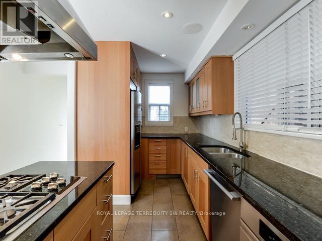 105 Barker Avenue, Toronto, Ontario  M4C 2N8 - Photo 15 - E12875030