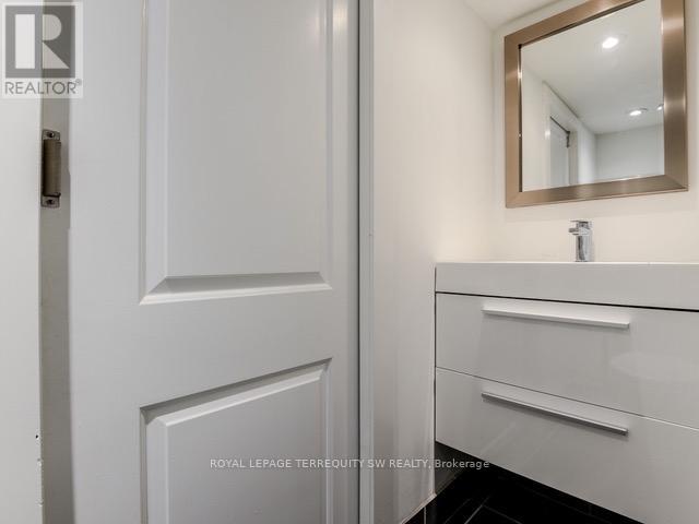 105 Barker Avenue, Toronto, Ontario  M4C 2N8 - Photo 30 - E12875030