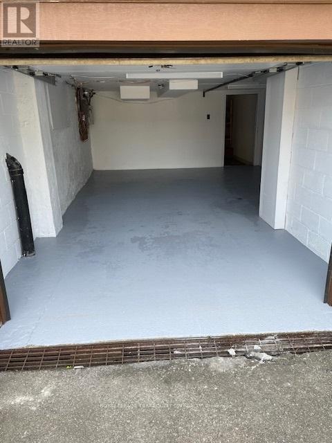 105 Barker Avenue, Toronto, Ontario  M4C 2N8 - Photo 44 - E12875030