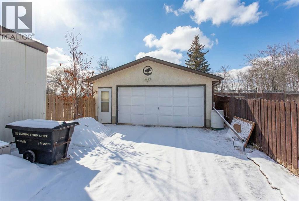 34 Hearthstone Drive, Lacombe, Alberta  T4L 1R2 - Photo 2 - A2296467