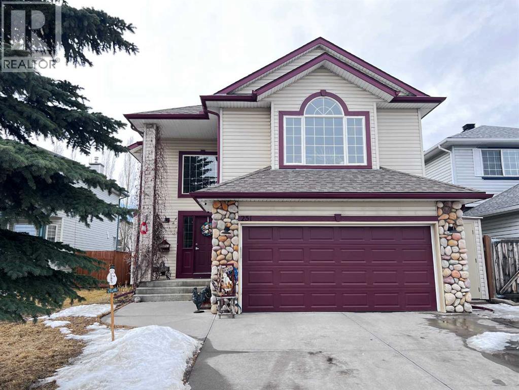 251 Lakeview Cove, Chestermere, Alberta  T1X 1E7 - Photo 1 - A2289312