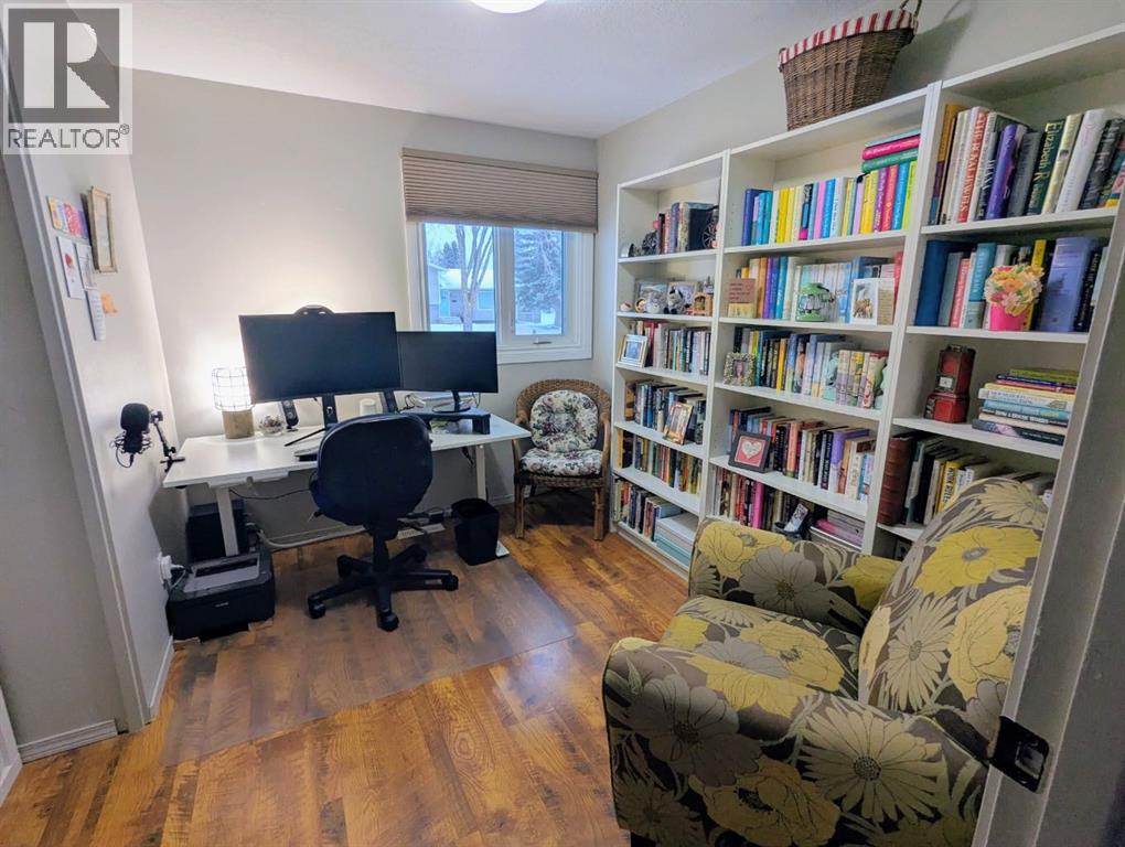 6107 Enevold Drive, Camrose, Alberta  T4V 3J7 - Photo 15 - A2297262