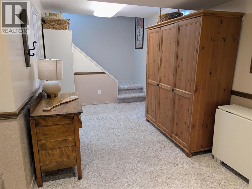 6107 Enevold Drive, Camrose, Alberta  T4V 3J7 - Photo 20 - A2297262