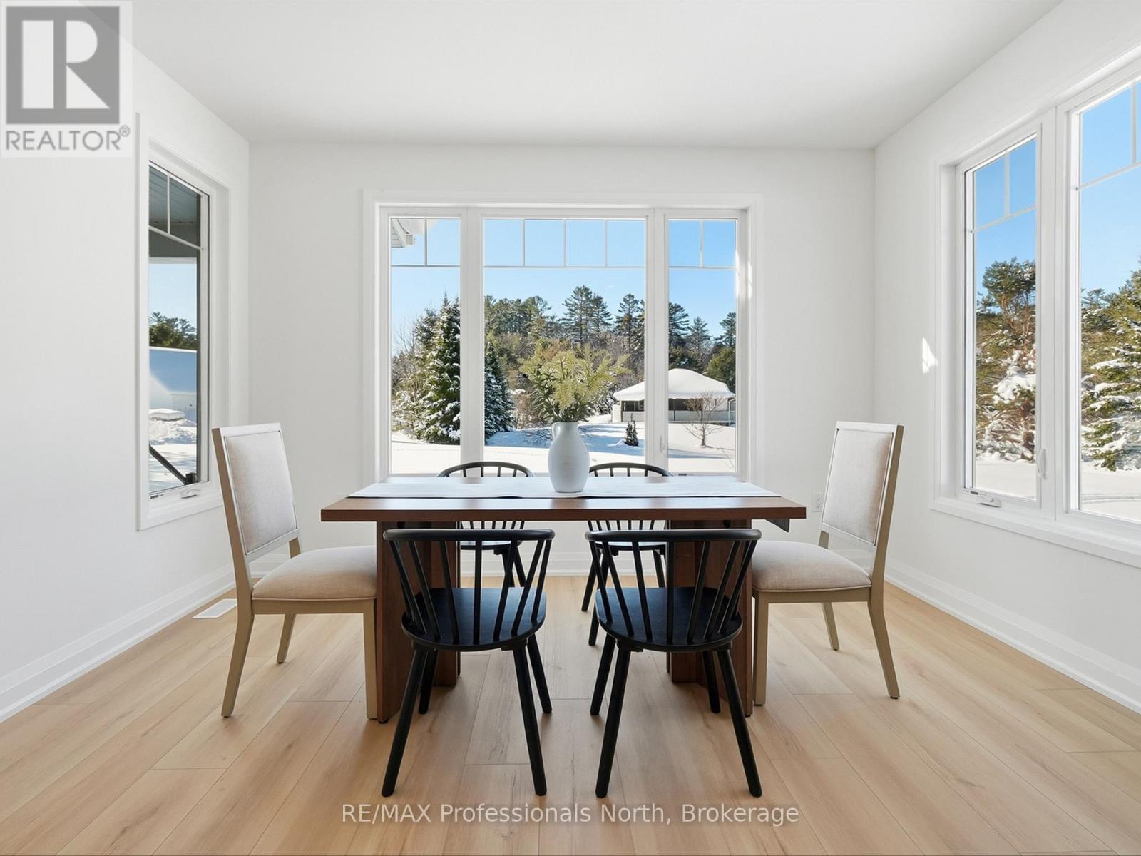 11 Clarkes Lane, Huntsville, Ontario  P0B 1M0 - Photo 17 - X12933168