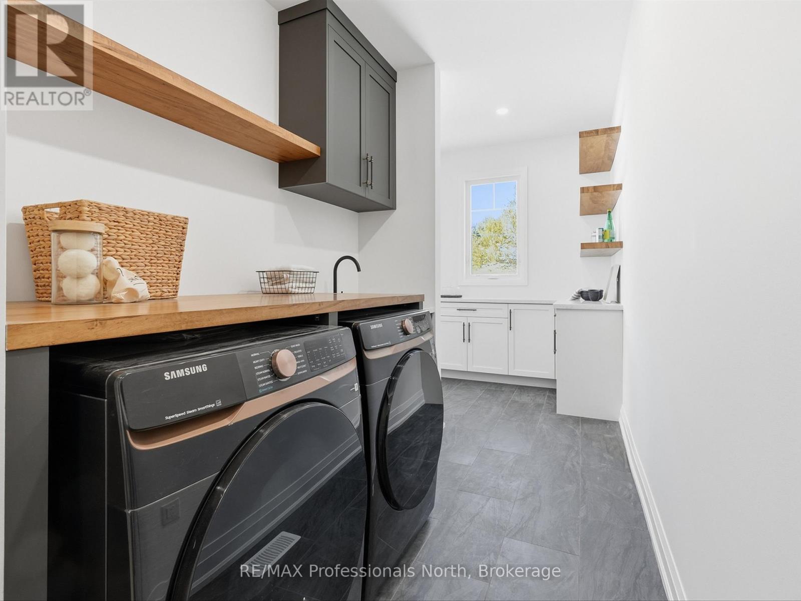 11 Clarkes Lane, Huntsville, Ontario  P0B 1M0 - Photo 22 - X12933168