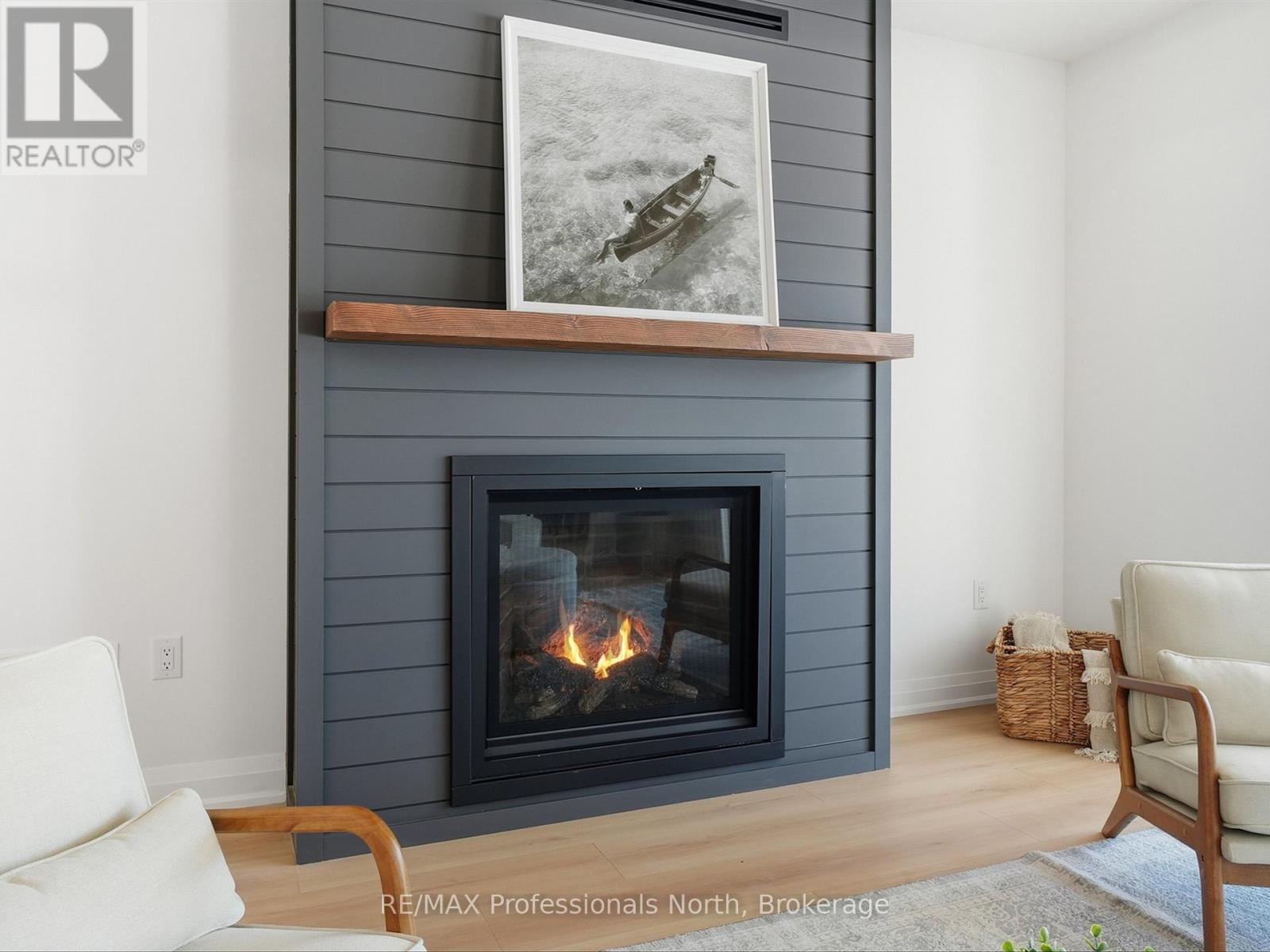 11 Clarkes Lane, Huntsville, Ontario  P0B 1M0 - Photo 4 - X12933168