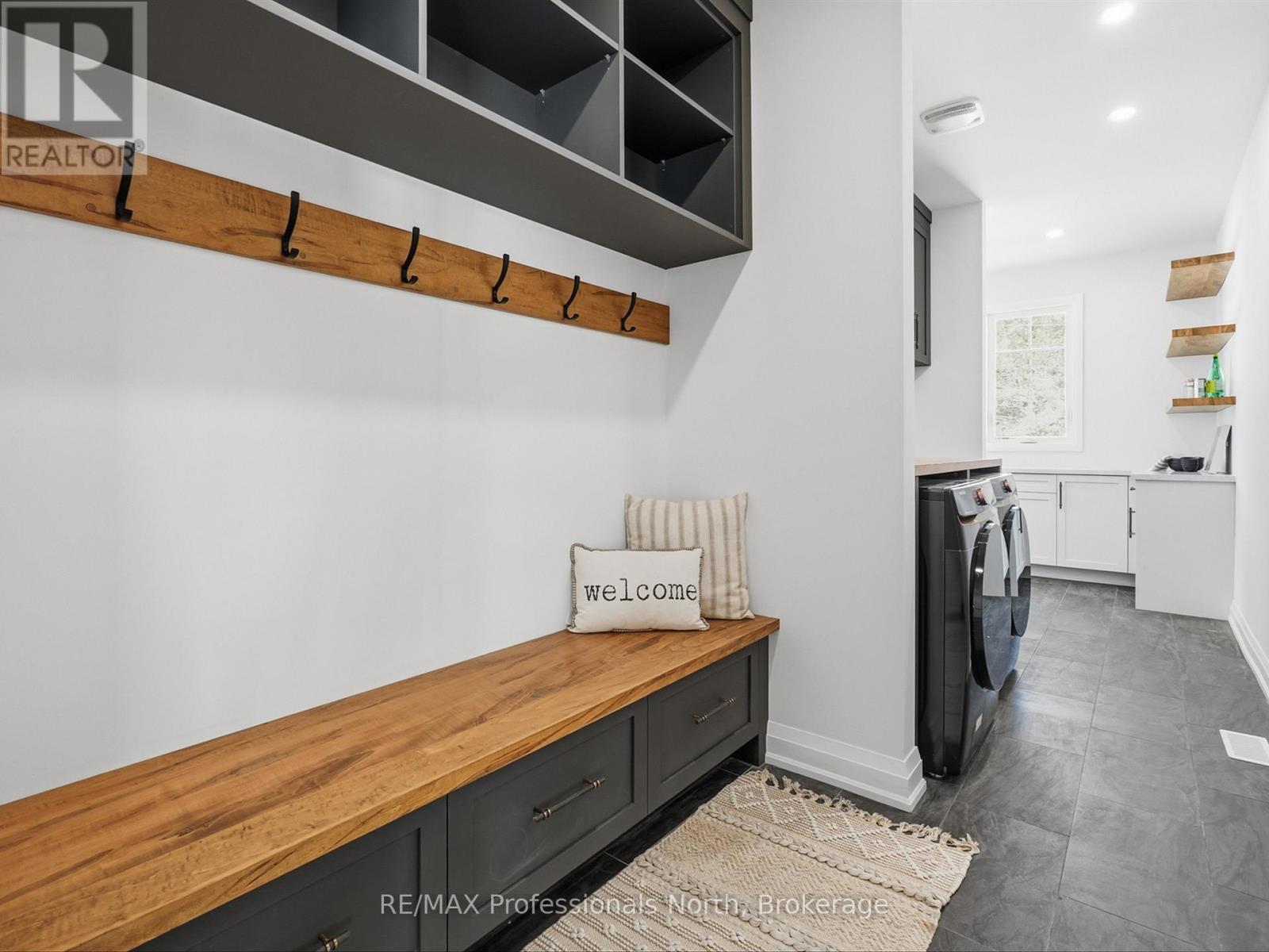 11 Clarkes Lane, Huntsville, Ontario  P0B 1M0 - Photo 5 - X12933168