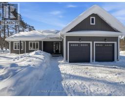 11 CLARKES LANE, huntsville (stephenson), Ontario