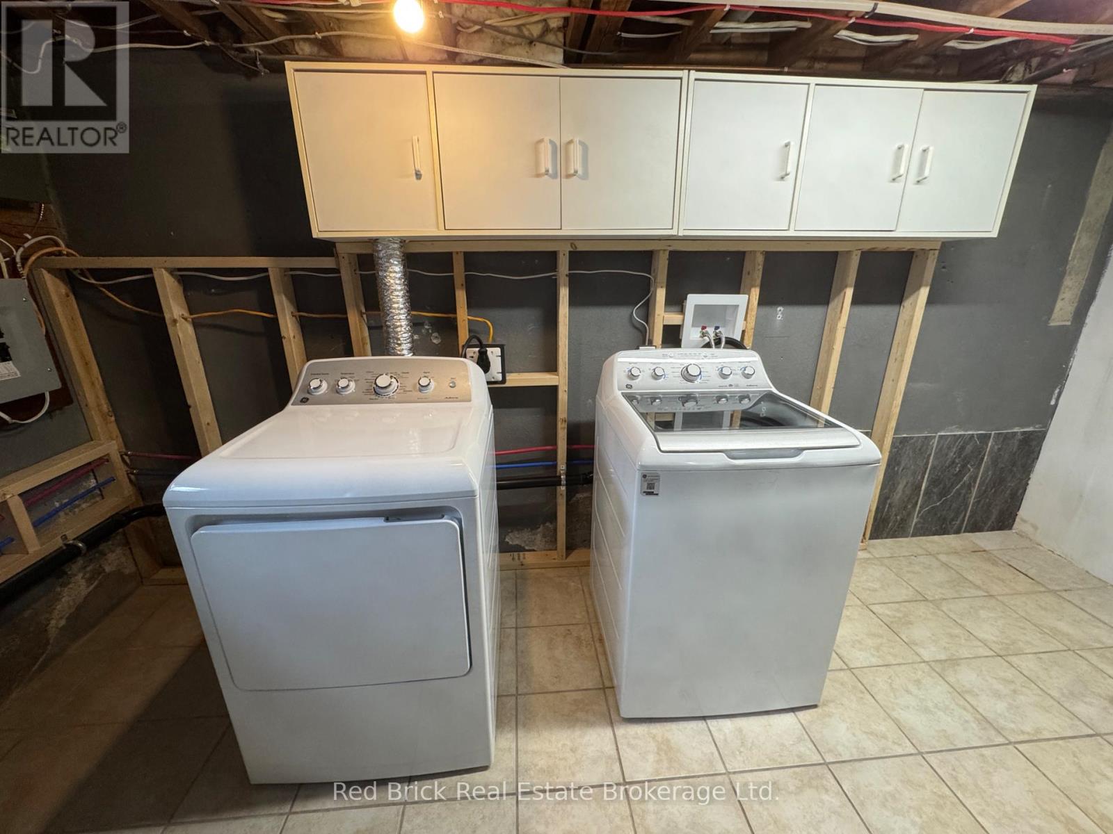 Basement Unit - 2 Callander Drive, Guelph, Ontario  N1E 4H4 - Photo 14 - X12933200