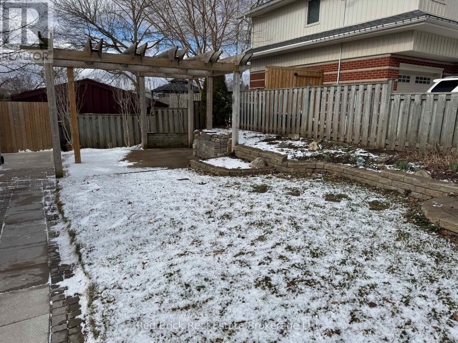 Basement Unit - 2 Callander Drive, Guelph, Ontario  N1E 4H4 - Photo 15 - X12933200