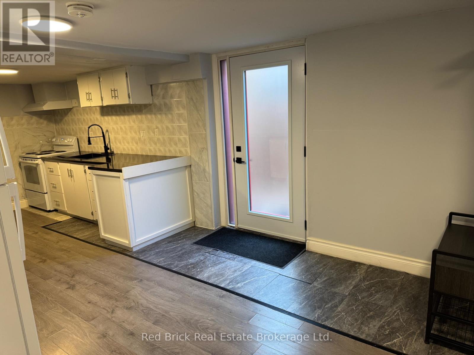 Basement Unit - 2 Callander Drive, Guelph, Ontario  N1E 4H4 - Photo 4 - X12933200