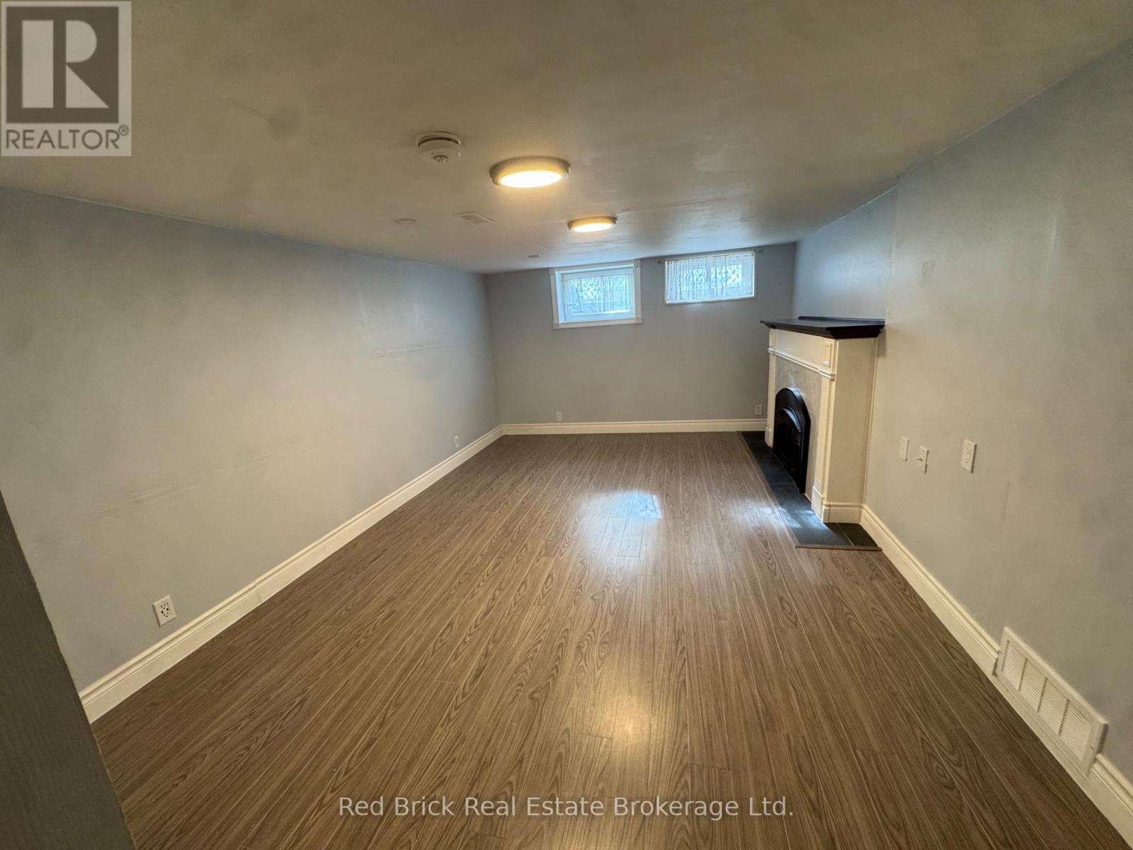 Basement Unit - 2 Callander Drive, Guelph, Ontario  N1E 4H4 - Photo 9 - X12933200
