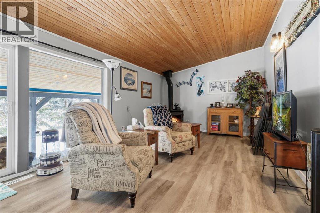 742049 Range Road 34, Teepee Creek, Alberta T0H 3C0 - Photo 14 - A2282178