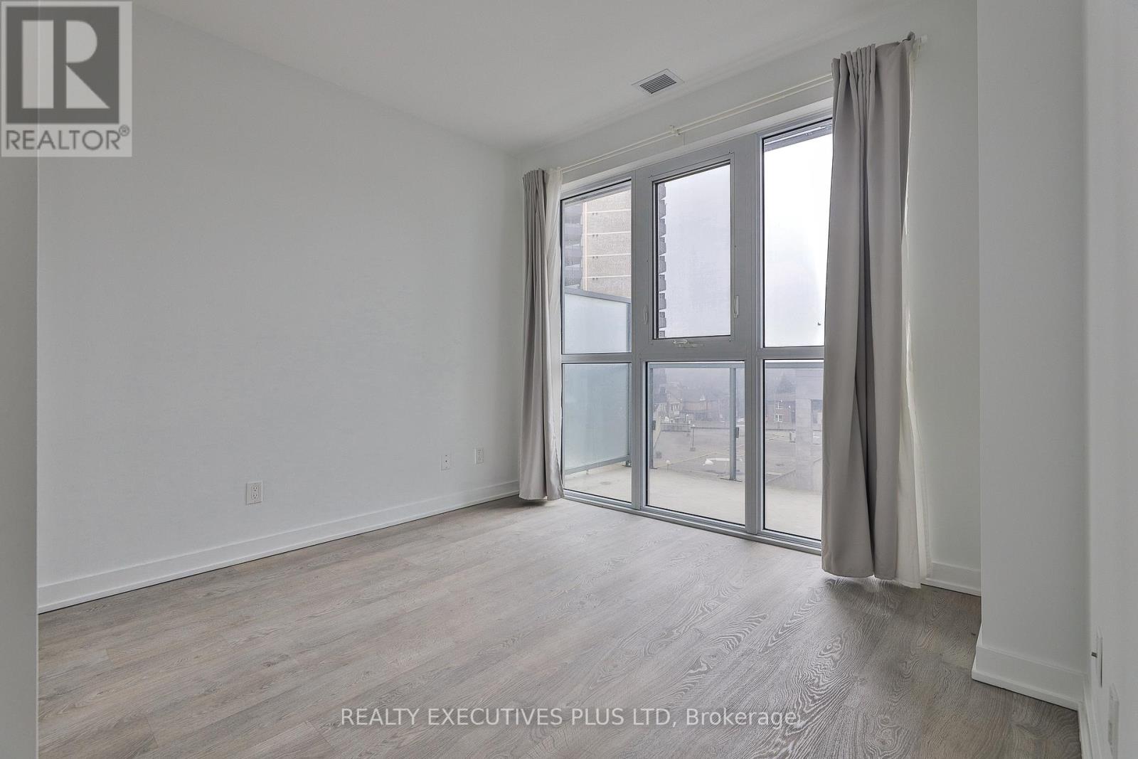 424 - 501 St. Clair Avenue W, Toronto, Ontario  M5P 0A2 - Photo 16 - C12933170