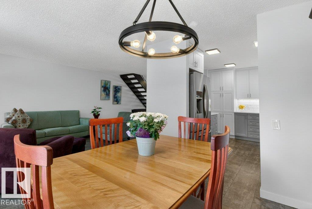 91 Hearthstone Nw, Edmonton, Alberta  T6H 5E5 - Photo 13 - E4479642