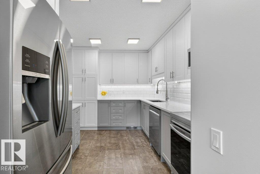 91 Hearthstone Nw, Edmonton, Alberta  T6H 5E5 - Photo 14 - E4479642