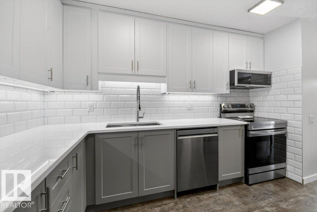 91 Hearthstone Nw, Edmonton, Alberta  T6H 5E5 - Photo 16 - E4479642