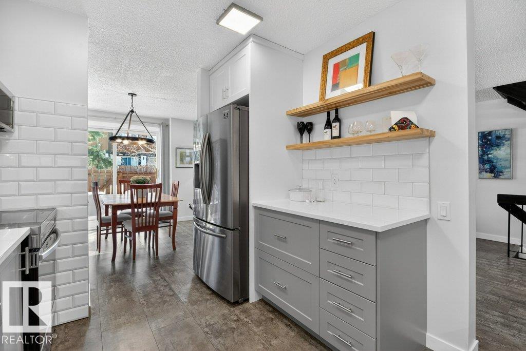91 Hearthstone Nw, Edmonton, Alberta  T6H 5E5 - Photo 17 - E4479642